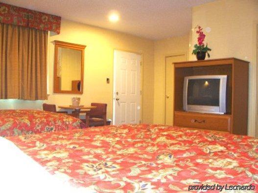 Deluxe Inn - Саванна Номер фото